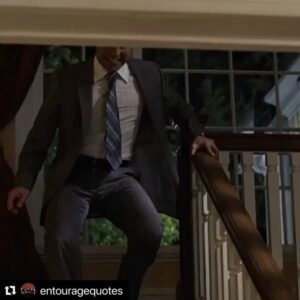 Perrey Reeves Instagram - This is classic Ari/Mrs. Ari 😂 #entourage @jeremypiven @mrdougellin ⭐️⭐️⭐️⭐️⭐️ @entouragequotes strikes again ;)