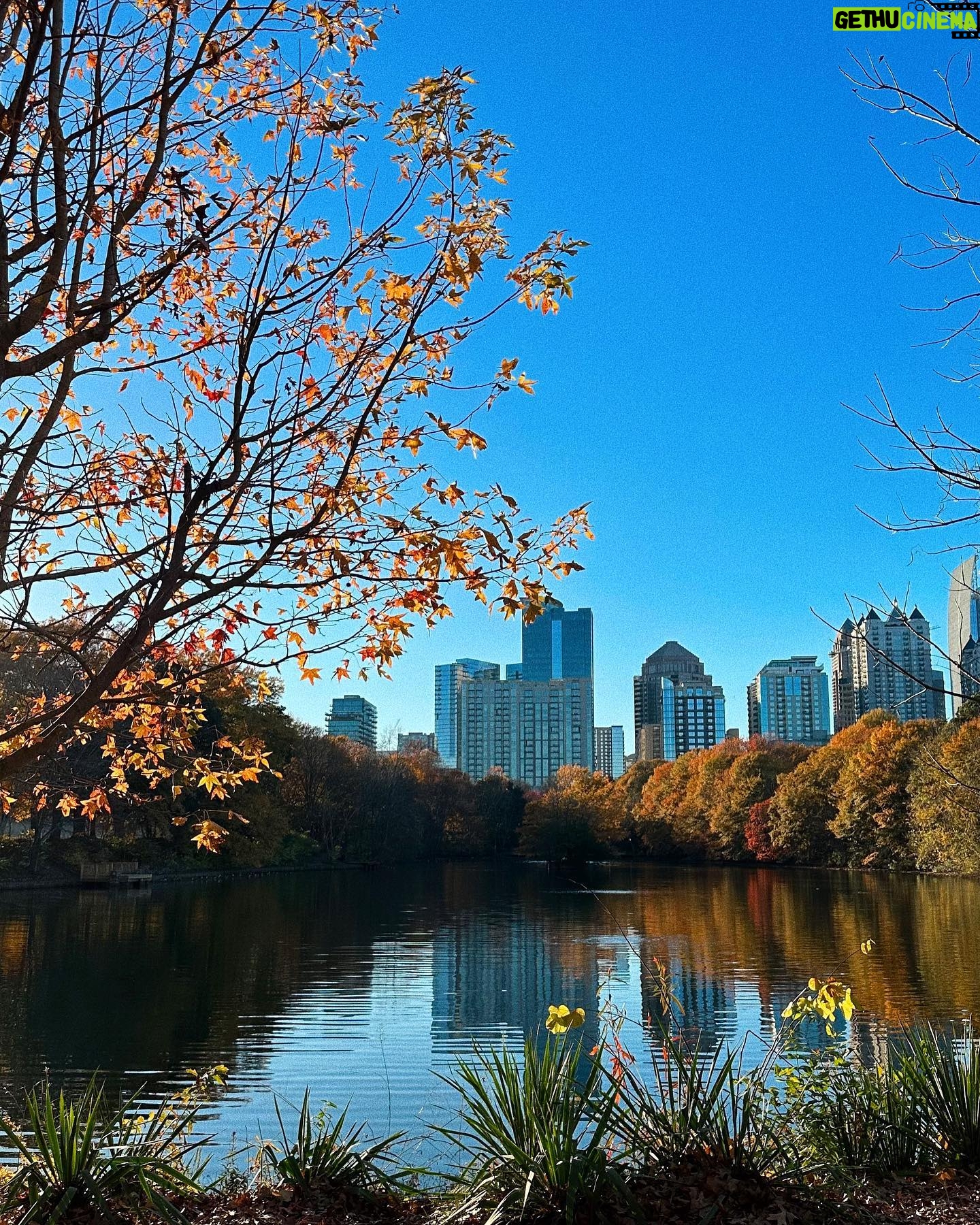 Perry Mattfeld Instagram - Fall in ATL 🍂