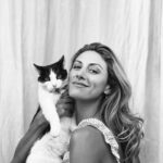 Perry Mattfeld Instagram - Unpopular opinion… I love cats & dogs equally. Anyone else?