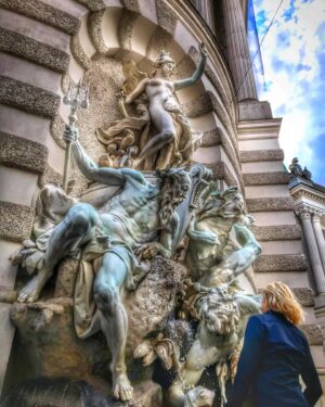 Peta Wilson Instagram - INLOVE! With #Vienna !! austria# 😍#petawilson 🇦🇹