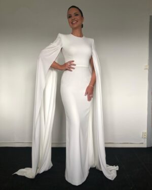 Petra Mede Instagram - Last night in Frihamnen

Stylist @sarabiderman 
Smink @connybackstrom 
Hår @gustav.lagertrad 
Klänning @alexperryofficial 
Smycken @lwljewelry 
Skor @sania.dmina 
Stylistassistenter @sarahhjanina @klarasunneborn 
Spraytan @stockholmbeauty
