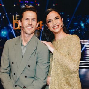 Petra Mede Instagram - Tack för all pepp i lördags!
Som vi kommer att sakna dig @miaparnevik ❤️ 
Din värme, din humor och din oreserverade människokärlek ❤️
@tv4letsdance @thedavidlindgren @tv4 @bymalenebirger @lwljewelry @sania.dmina @glammed.by.caroline