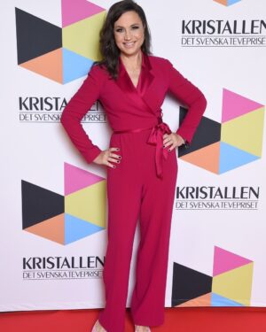 Petra Mede Instagram - Last night at Kristallen
Stort tack @sarabiderman för styling 🌟 foto karintornblom