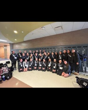 Peyton Evans Instagram - I am so very grateful i got to experience this cheer season with this amazing team. Even tho i wasn’t able to compete with them i enjoyed every moment watching them perform and become an amazing team. these girls are amazing i love them all and im very grateful for the wonderful coaches that we had and i will forever cherish the funny moments with the team. 🫶🏻