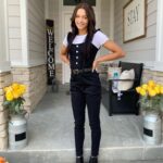 Peyton Evans Instagram – First Day Of Seventh Grade – Swipe to see Last Day Of School.
#schoolsoutforsummer #seventhtoeighthgrade #peytonevans #peytonkaye