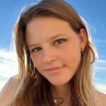 Peyton Kennedy Instagram - basic beach 👙 #valentinesday