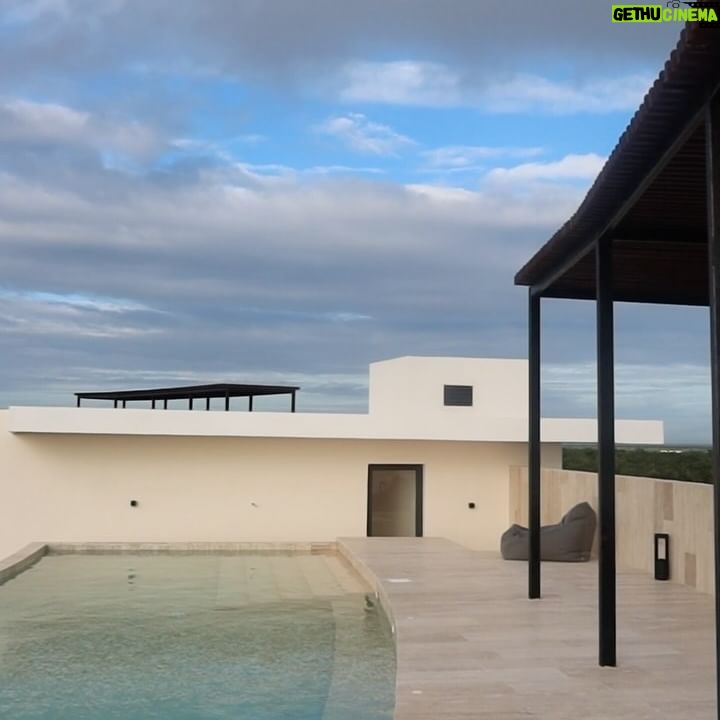 Pézie Beaudin - 3 Likes - tulum / les premières journées / slow living / relaxer au airbnb / marcher un peu dans les "rues" avoisinantes
