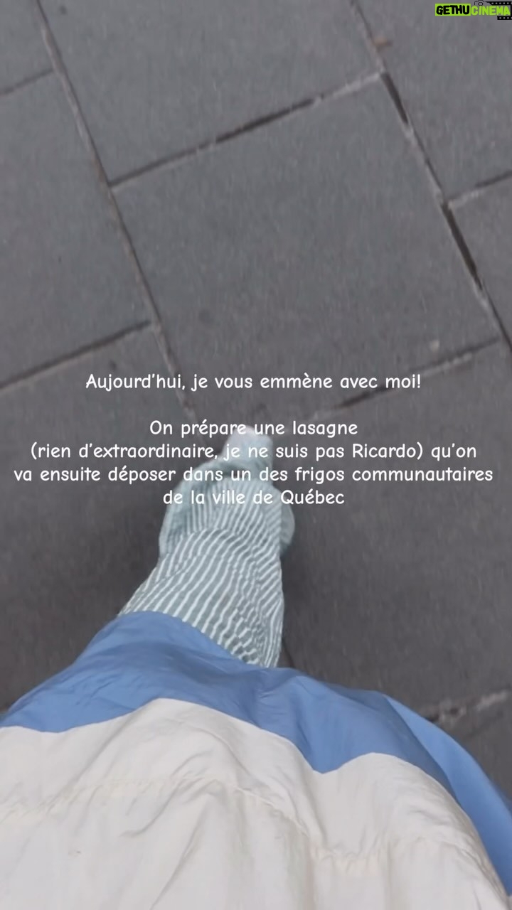 Pézie Beaudin - 3 Likes - Après les fêtes, je m'étais promis d'aller au moins une fois par semaine déposer de la nourriture dans les frigos communautaires de la ville de Québec. Pour être honnête, dans le dernier mois, je n'y suis pas allée une seule fois. Pas une seule!
Je recommence aujourd'hui! 💛