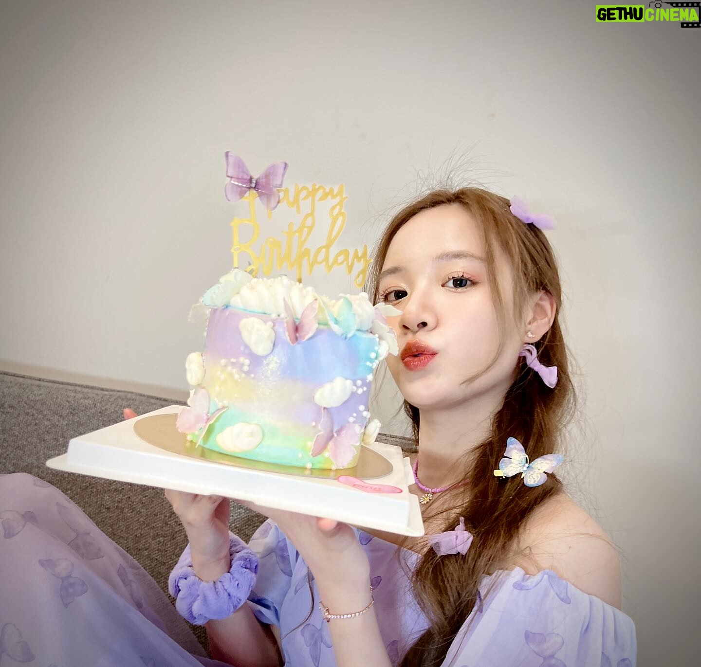 Phatchatorn Thanawat Instagram - ~❥ 𝓗𝓪𝓹𝓹𝔂 𝓫𝓲𝓻𝓽𝓱𝓭𝓪𝔂 𝓽𝓸 𝓶𝓮²⁸ ~ May this birthday bring me and my loved ones happiness and good fortune.☼