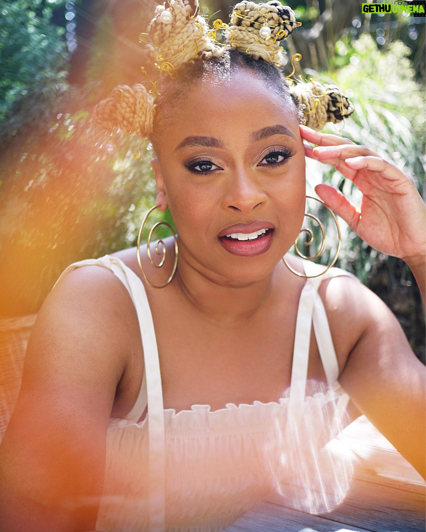 Phoebe Robinson Instagram - Hey, heauxes! I’m moisturized, minding my business, and drinking my green juice! 📸: @valentinatakespics Hair: @sabsthegoodgirl Makeup: @alanapalaumakeup Styling: @elenalark assisted by @kitoogarcia @iamnot_shialabeouf @mia_navarro_ Top: @sandyliang Earrings: @lauraestradajewelry Ring: @jenniferfisherjewelry