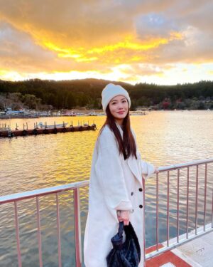 Phyllis Quek Instagram - Grateful for the beautiful sunset and can’t get enough of it 😍 #blessed #sunset #lovelife #thankful
