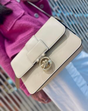 Phyllis Quek Instagram - A sleek casual bag that fits anything and everything  @Longchamp
#LongchampBoxTrot #LongchampFW23