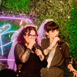 Piare Instagram - ÚLTIMO AMIGA CASÉMONOS!

Con estas fotos bellas que nos tomó @maxiubillaph te queremos invitar a la última versión de nuestro show.

@rosariosanchez.tk y @piareconpe con un show hilarante que te convencerá de porqué la mejor opción es casarse con tu amiga.

La cita es este jueves 06 de junio a las 19:00 hrs en @palermoteatrobar y las entradas ya están por @lacomedia.cl 

No te lo pierdas! 

#standupcomedychile #standupcomedy #humor #standup #comedia