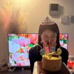 Pile Instagram - . Welcome 36！！！！🫶🏻🫧 ひとまずご挨拶🤍 健康第一でいきましょう☺️🤍！！ . 日付が変わる瞬間にもけらけら笑える今の自分は過去の積み重ね💪🏻🫧 感謝感激です💛🤍🫧 ほかにも沢山メッセージもいただき 嬉しい日々です🩵🤍 . #hbd #bd #thanks #生日快樂 #생 일 #誕生日 #東京ばなな味　は限定だったのにありがとう🥺🍌 #31 #baskinrobbins #サーティワン