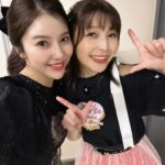 Pile Instagram - . ３日目 ラブライブ!オーバーシーズイベンツ！ キックオフミーティング❤️も！ ありがとうございました！！ なんと３日目が一番歌い踊る💃という。 こちらも関係者席を解放してほぼ満席！ 2/9はなかなかだったけど久しぶりの曲も披露し ふたりだからこそむしろフォーメーションが組めなくても踊れたのでダンスを多めにしました🤣❤️笑 多めというかほぼ踊ったような…🤔笑 そして、コーナーでは海外を振り返ったりプロデューサーさんの組むライブセトリでくぅーっ！ってなったりまた違った楽しみ方がありましたね！！ 台北、ソウル、広州が発表されましたが第一弾。 皆に会いに行くよ❤️🏃‍♀️！ . . . メンバーがこのひはふたりだったので衣装でカバーしたんじゃないくらいきらきらのもりもりでした🤣❤️ まだの方はストリーミングで確認してみてね🤣 会場も風船で幻想的で可愛いし 穂乃果ソロは泣きそうになるし 真姫ソロは相変わらず一択だし🤣 ちなみにうちの母はBiBiのSilent Tonightが好きらしいです。 一昨日会ったら歌ってました🤣 . . . 皆パスポートの用意は出来てる～？✈️笑 . #lovelive #ラブライブ #loveliveoverseasevents #μʼs #μs