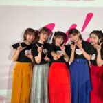 Pile Instagram - . 2日目！！❤️🧡💛💙🤍 変わらずたのしくて ありがとう！⭐ 見切れ席まで満員御礼で 上から横から光が落ちてきそうなくらい キレイでした～！ 杖ついても会おうね～🤣！！！ . いつでも何度でも青春していいじゃないか～！ . . . . #lovelive #ラブライブ #μʼsトークセッションday2 #μʼs #μs #ミはμsicのミ