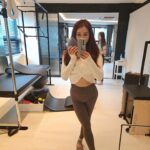 Pile Instagram - . 韓国でもピラティス！🧘‍♀️ 運動したくてたまらなかったので くっついてって受けました🤍 先生が可愛すぎだし、スタイルがよくて そして授業もすごくよかったので これから行き続けたいなと 考えております🤍 次の日には久々のじりじりの筋肉痛！ 日本の方もよくくるらしいです🤍🫧 @glow__pilates @glow_ddoni リンティーのDOT TEA も忘れずに💪🏻✨️ @@lingtea.jp . . #glowpilates #pilates #seoul #서울 #청담동 #필나 #ピラティス