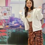 Pile Instagram - . 2日目！！❤️🧡💛💙🤍 変わらずたのしくて ありがとう！⭐ 見切れ席まで満員御礼で 上から横から光が落ちてきそうなくらい キレイでした～！ 杖ついても会おうね～🤣！！！ . いつでも何度でも青春していいじゃないか～！ . . . . #lovelive #ラブライブ #μʼsトークセッションday2 #μʼs #μs #ミはμsicのミ
