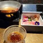 Pile Instagram - . なかなか外でご飯を食べる機会がなかったので 久々のお外ご飯！ LINEすると一度お店の体験が出来るとのことで 無添加や、腸内環境に焦点を当ててる😮ごはんやさんで友達とディナー🐮🤍🫧 初めに糖質ブロックを飲んだり酵素を飲んだりしてばっちり準備してからのご飯🫧 罪悪感０で🫶🏻 全部美味しかったんだけどうちゅうの夜明けっていう京都の卵の茶碗蒸しとマカしゃぶしゃぶがおいしくてびっくり！マカって生姜みたいなの知らなかったよ🫠 パフォーマンスもあったりして楽しい時間になった🫶🏻🤍 #PR #肉しゃり #麻布十番 #麻布 #グルテンフリー #nongmo