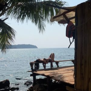 Pim Bubear Instagram - Had a beautiful few days on Koh Kood! What an Island! The water , the people , the food 🤘🏻🤘🏻🤘🏻 Hands down favourite island in Thailand so far. 🥥 🏝️ 💛🌴☀️🌊👙🐚

A me in @bylimaswim dump. Shot by the lovely @hegoakproductions 💛🌴