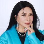 Pimonwan Hoonthongkam Instagram - คุณ อมรา อัศวนนท์ เลือกให้ของขวัญตัวเองด้วยการดึงหน้าในช่วงสูงวัย ในแบบที่ลูกหลานไม่ต้องห่วง ได้ตรวจเช็คสุขภาพชุดใหญ่ก่อนการผ่าตัด มีศัลยแพทย์ผู้เชี่ยวชาญเฉพาะทางดูแลอย่างใกล้ชิด สวยแบบปลอดภัยในวัย 87 ปี คุณอมรา ในวันนี้ไม่น่าเชื่อว่าอายุ 87 เพราะยังคงมีสุขภาพแข็งแรง เดินเหินคล่องแคล่วและวันนี้สวยสมวัยมากจริงๆ #เคสพี่ปุ้ยดูแลค่ะ Molly Mutc Pansom Ruangthirasedth Aomm Phatcharaporn Barbiebelle Ploynatcha W Plastic Surgery Hospital โรงพยาบาลศัลยกรรมตกแต่งดับเบิ้ลยู