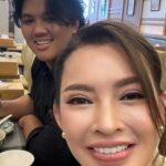 Pimonwan Hoonthongkam Instagram – พ่อแม่ไม่ได้คาดหวังเรื่องเงินทองจากลูก แต่คาดหวังให้ลูกสามารถดูแลและช่วยเหลือตัวเองได้ในทุกวัน ไม่จำเป็นต้องร่ำรวยเงินทองเสมอไป ไม่จำเป็นต้องมีหน้าที่การงานที่มีชื่อเสียง แต่ขอให้ใช้ชีวิตได้อย่างดี และดูแลตัวเองได้อย่างมีความสุขตลอดไปครับ 

ไม่ว่าวันข้างหน้าจะเป็นอย่างไร จะสมหวังหรือไม่สมหวังก็ตาม ขอให้จำเอาไว้ว่ายังมีพ่อกับแม่ ขอเป็นคนผลักดันและเป็นกำลังใจให้เสมอ

สุขสันต์วันเกิดครบรอบ 23 ปีครับ ลูกรัก
Phoom Hoontongkam ♥️
02/04/2024