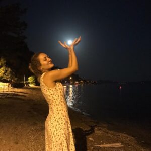 Pınar Çağlar Gençtürk Instagram - Yazıözlemekiçinerkenmi neysedolunayaselamozaman👋