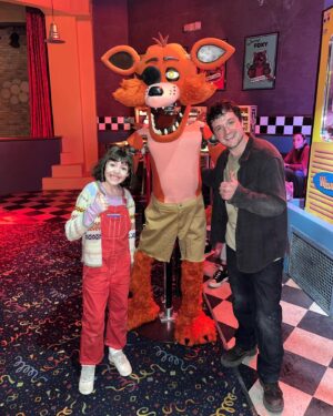 Piper Rubio Instagram - Grateful is an understatement💛⭐️Thank you all so much for all the love and support⭐️ 🦊🐰🐻🐤🧁(insert Freddy nose honk noise)