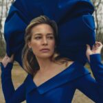 Piper Perabo Instagram – @people invited the women of @yellowstone and @1923official to be a part of the beauty issue of @people. being part of this show is always an exciting adventure, and this photo shoot was no different. Love all you ladies ♥️

Thank you @people @geepster @ilanaschweberkaplan @aldunham and @jonnymarlow for these incredible portraits. 

I was styled by the genius @bobette_cohn makeup @rebeccaalexandermakeup hair @thebesthikari 

@kelseyasbille styled by @bobette_cohn makeup by @tyronmachhausen hair @blakeerik

@thejenlandon styled by @heidimeek makeup @makeupbyrikucampo hair by @timmuir801 

@juliaschlaepfer styled by @bobette_cohn makeup @tyronmachhausen hair @blakeerik 

@aminah.nieves styled by @heidimeek makeup by @danielepiersonsbeauty hair by @dapperdreece

Retouching by @escapehatchstudio 
Lab @iconla 
Agency @earlymorningriot