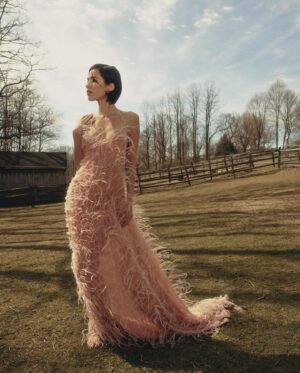 Piper Perabo Instagram - @people invited the women of @yellowstone and @1923official to be a part of the beauty issue of @people. being part of this show is always an exciting adventure, and this photo shoot was no different. Love all you ladies ♥️

Thank you @people @geepster @ilanaschweberkaplan @aldunham and @jonnymarlow for these incredible portraits. 

I was styled by the genius @bobette_cohn makeup @rebeccaalexandermakeup hair @thebesthikari 

@kelseyasbille styled by @bobette_cohn makeup by @tyronmachhausen hair @blakeerik

@thejenlandon styled by @heidimeek makeup @makeupbyrikucampo hair by @timmuir801 

@juliaschlaepfer styled by @bobette_cohn makeup @tyronmachhausen hair @blakeerik 

@aminah.nieves styled by @heidimeek makeup by @danielepiersonsbeauty hair by @dapperdreece

Retouching by @escapehatchstudio 
Lab @iconla 
Agency @earlymorningriot