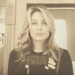 Piper Perabo Instagram - We’re one month out from the biggest race of the year, the Wisconsin State Supreme Court. If @janetforjustice wins, we rescind an 1849 abortion ban that currently stands today as law. Let’s show Judge Janet some support and get our friends in WI ready to vote on April 4th!! #Wisconsin #WisconsinStateSupremeCourt #JanetProtasiewicz