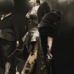 Piper Perabo Instagram – Stunning and inspiring the Thierry Mugler work at @brooklynmuseum 🖤
•
A fashion visionary, Thierry Mugler established himself as one of the most daring and innovative designers of the late twentieth century. As he declared, “I like to say that Thierry Mugler designs are for a better, happier future.”

Thierry Mugler in #Couturissime through May 7, 2023.

An exhibition initiated, produced and circulated by @mbamtl, in collaboration with @muglerofficial. Curator: @thierrymaximeloriot. Our presentation is coordinated by @matthew_yokobosky, Senior Curator of Fashion and Material Culture.

#Couturissime #BrooklynMuseum #ThierryMuglerBkM #Mugler #museum #nyc #art #fashion