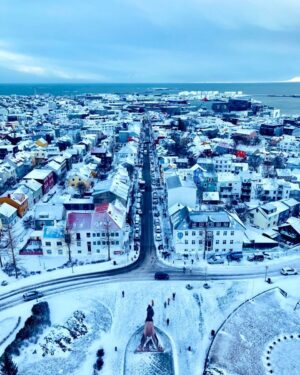 Piper Perabo Instagram - Reykjavík this afternoon. 🤍
