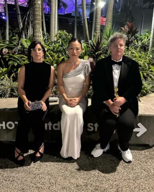 Poh Ling Yeow Instagram - AUNTY POH AACTA STORYTIME

Nearly forget to pack dress, then have to get red carpet ready in lunatic record time of 30 mins on account of complicated hotel check in. 

Frazzled as heck & enter pre-ceremony drinky poos tripping over someone’s foot & literally land in arms of my red carpet  ride or die @gigiamazonia , consistently THE smartest bird at any awards night because the wild woman always goes shoeless.

Thrilled “Adam & Poh’s Great Australian Bites” is nomd for Best Lifestyle Show (thank u @aacta ♥️) & we happily lose to @gardeningaustralia plus @costasworld is perfect ceremony hangs buddy. We discuss being genuinely confused to be in 2nd row with all the fancy ppl & are sitting behind Harry Connick Jr & his 3 lovely daughters. I chat to them but am too embarrassed to say hi to Harry. Ceremony is roughly 4 hours. Gina & I lose each other in slow migration to bar. 

2 hours pass and as per usual, recognising many people but my head is swimming. I can’t place them exactly or recall that many names & become increasingly overwhelmed. Self esteem must be improving coz in the past would be writhing like a total dropkick with terrible inner dialogue in this situ but now have no qualms withdrawing & standing in a nigel corner to decide whether to stay or tap out. Gina and I find each other again but she declares she’s wants to bop. I dig a jig (especially to tragic outdated r & b) but we’re packed like sardines in tuxedoes & frothy frocks marinating in 300% Gold Coast humidity. My feet are about to explode in heels & I can’t focus on conversations which have the added bonus of needing to be shouted over stupidly loud music. I leave the venue but decide to sit outside against a flower bed & have a genuinely restorative moment alone. There is a breeze &  I can hear my own thoughts again. Then I find my ppl. We tell each other we are ordering Ubers but wind up hanging out for some time because we have recognised we are a similar kind of alien…🙃

👗 Gratitude to @charmainedepasquale_stylist & @cappellazzocouture for looking after my threads & making me feel a million bucks, @adamliaw @melitahodge @joshmartinaustralia for the opportunity, @jopapmedia for your ♥️