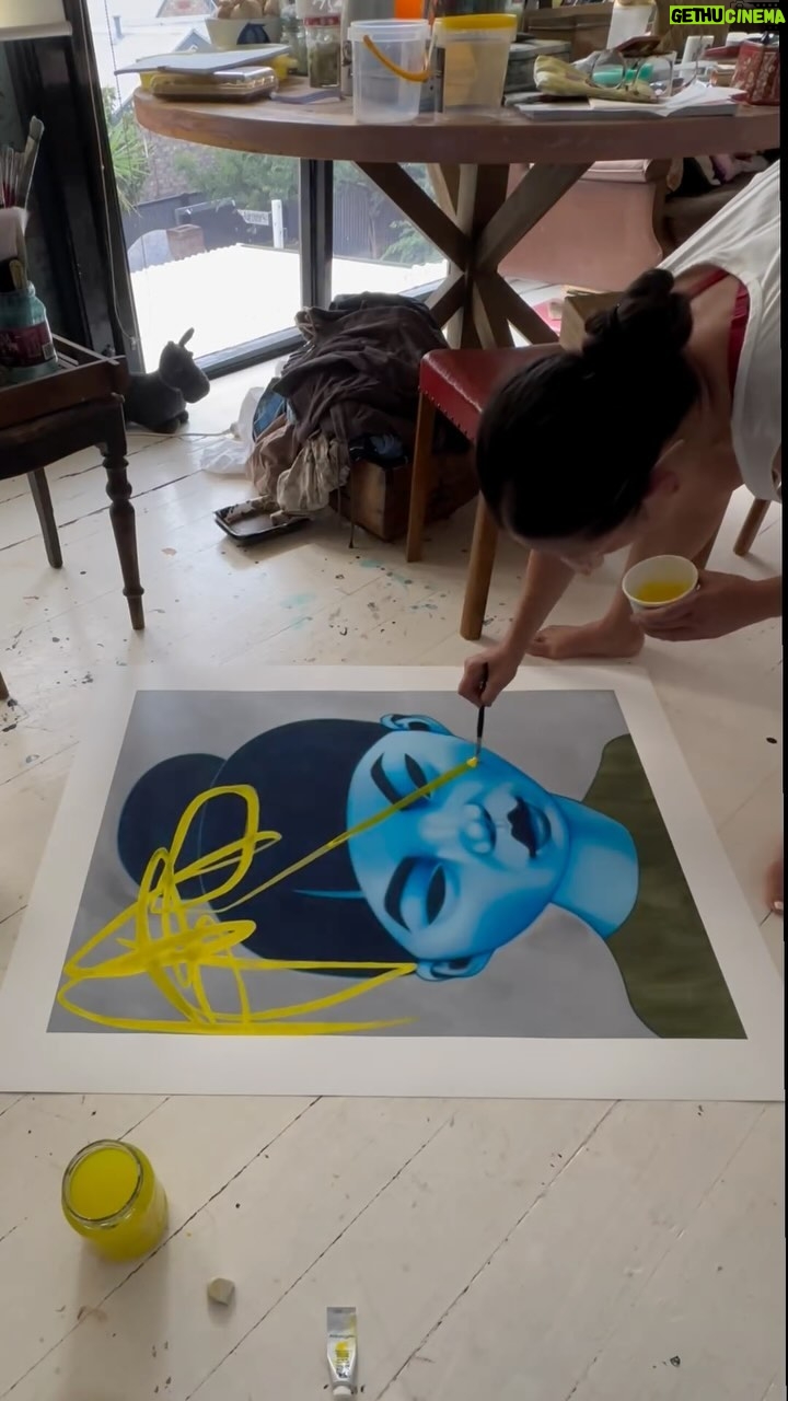 Poh Ling Yeow - 6K Likes - I’m excited to be releasing a small collection of one off hand embellished prints. Just putting some finishing touches on them so they can be ready early next week 🙃
To look at existing works, limited edition prints and original paintings on canvas head to my website by hitting the
#artbypoh link in my bio ♥️
#art #artist #painter #australianartist