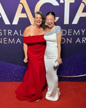 Poh Ling Yeow Instagram - AUNTY POH AACTA STORYTIME

Nearly forget to pack dress, then have to get red carpet ready in lunatic record time of 30 mins on account of complicated hotel check in. 

Frazzled as heck & enter pre-ceremony drinky poos tripping over someone’s foot & literally land in arms of my red carpet  ride or die @gigiamazonia , consistently THE smartest bird at any awards night because the wild woman always goes shoeless.

Thrilled “Adam & Poh’s Great Australian Bites” is nomd for Best Lifestyle Show (thank u @aacta ♥️) & we happily lose to @gardeningaustralia plus @costasworld is perfect ceremony hangs buddy. We discuss being genuinely confused to be in 2nd row with all the fancy ppl & are sitting behind Harry Connick Jr & his 3 lovely daughters. I chat to them but am too embarrassed to say hi to Harry. Ceremony is roughly 4 hours. Gina & I lose each other in slow migration to bar. 

2 hours pass and as per usual, recognising many people but my head is swimming. I can’t place them exactly or recall that many names & become increasingly overwhelmed. Self esteem must be improving coz in the past would be writhing like a total dropkick with terrible inner dialogue in this situ but now have no qualms withdrawing & standing in a nigel corner to decide whether to stay or tap out. Gina and I find each other again but she declares she’s wants to bop. I dig a jig (especially to tragic outdated r & b) but we’re packed like sardines in tuxedoes & frothy frocks marinating in 300% Gold Coast humidity. My feet are about to explode in heels & I can’t focus on conversations which have the added bonus of needing to be shouted over stupidly loud music. I leave the venue but decide to sit outside against a flower bed & have a genuinely restorative moment alone. There is a breeze &  I can hear my own thoughts again. Then I find my ppl. We tell each other we are ordering Ubers but wind up hanging out for some time because we have recognised we are a similar kind of alien…🙃

👗 Gratitude to @charmainedepasquale_stylist & @cappellazzocouture for looking after my threads & making me feel a million bucks, @adamliaw @melitahodge @joshmartinaustralia for the opportunity, @jopapmedia for your ♥️