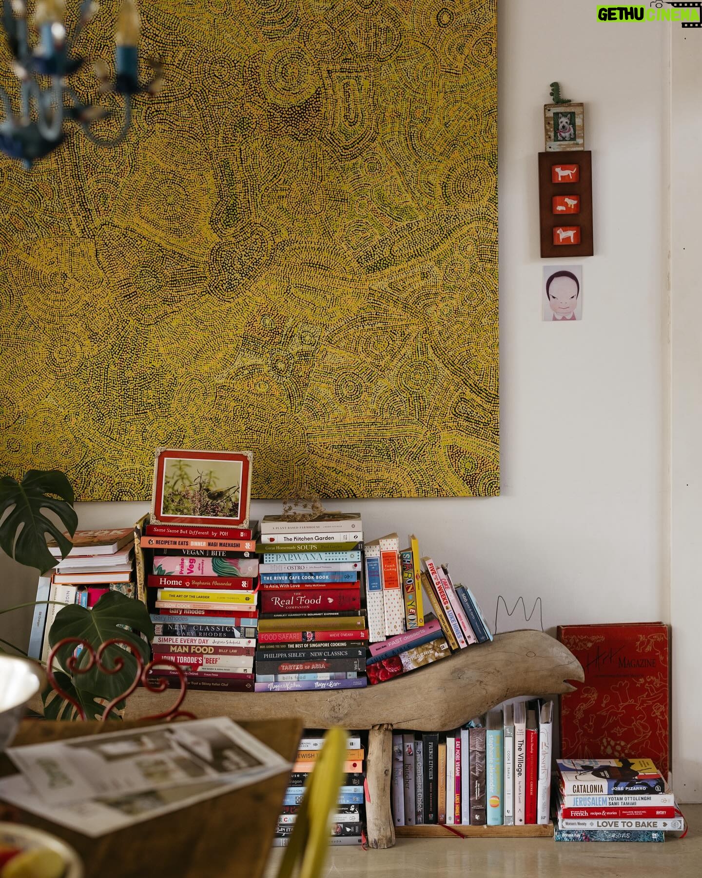 Poh Ling Yeow - 5.6K Likes - There’s a wondrous quality to the Adelaide home – full to the brim with treasures – of MasterChef Australia’s new judge, Poh Ling Yeow (@pohlingyeow) 🌟
For the multitalented cook and artist, beauty can be found in everyday items that some might overlook as obsolete or mundane.
“My house has become a bit of a canvas,” she says. “I guess it’s a bit of an unconventional space. But I need to be surrounded by beauty. That’s a huge part of my life philosophy,” she reflects.
“I love repurposing things, and it’s very much how I live my life – even with food.”
Visit the 🔗 in our bio for a full tour of Poh’s treasure-filled home.