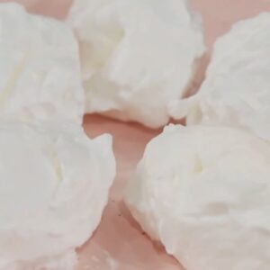 Poh Ling Yeow Instagram - This microwave meringue trick is POH-fection! 🤩 #MasterChefAU Watch on @channel10au and @10playau