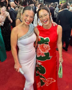 Poh Ling Yeow Instagram - AUNTY POH AACTA STORYTIME

Nearly forget to pack dress, then have to get red carpet ready in lunatic record time of 30 mins on account of complicated hotel check in. 

Frazzled as heck & enter pre-ceremony drinky poos tripping over someone’s foot & literally land in arms of my red carpet  ride or die @gigiamazonia , consistently THE smartest bird at any awards night because the wild woman always goes shoeless.

Thrilled “Adam & Poh’s Great Australian Bites” is nomd for Best Lifestyle Show (thank u @aacta ♥️) & we happily lose to @gardeningaustralia plus @costasworld is perfect ceremony hangs buddy. We discuss being genuinely confused to be in 2nd row with all the fancy ppl & are sitting behind Harry Connick Jr & his 3 lovely daughters. I chat to them but am too embarrassed to say hi to Harry. Ceremony is roughly 4 hours. Gina & I lose each other in slow migration to bar. 

2 hours pass and as per usual, recognising many people but my head is swimming. I can’t place them exactly or recall that many names & become increasingly overwhelmed. Self esteem must be improving coz in the past would be writhing like a total dropkick with terrible inner dialogue in this situ but now have no qualms withdrawing & standing in a nigel corner to decide whether to stay or tap out. Gina and I find each other again but she declares she’s wants to bop. I dig a jig (especially to tragic outdated r & b) but we’re packed like sardines in tuxedoes & frothy frocks marinating in 300% Gold Coast humidity. My feet are about to explode in heels & I can’t focus on conversations which have the added bonus of needing to be shouted over stupidly loud music. I leave the venue but decide to sit outside against a flower bed & have a genuinely restorative moment alone. There is a breeze &  I can hear my own thoughts again. Then I find my ppl. We tell each other we are ordering Ubers but wind up hanging out for some time because we have recognised we are a similar kind of alien…🙃

👗 Gratitude to @charmainedepasquale_stylist & @cappellazzocouture for looking after my threads & making me feel a million bucks, @adamliaw @melitahodge @joshmartinaustralia for the opportunity, @jopapmedia for your ♥️