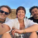 Pollyanna McIntosh Instagram - Having worked on #OuterBanks since November last year I’m glad to be able to say what I’ve been doing and to celebrate the other new additions to @obx who I’ve enjoyed working and playing with: @janthonycrane and @rjsanchez Swipe to see their dafter sides. 🤸‍♀️