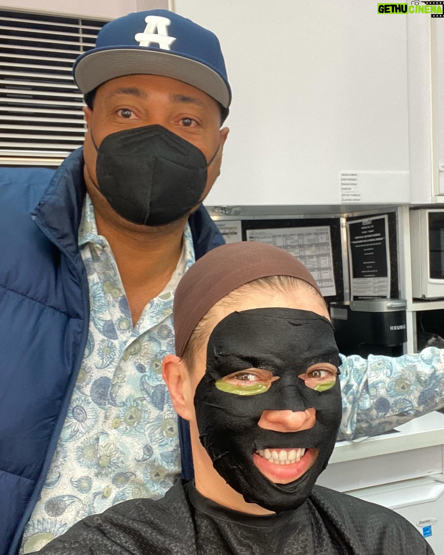 Pollyanna McIntosh Instagram - Posting a crew or cast portrait a day ‘til The Walking Dead: The Ones Who Live comes out on February 25th. This is Vince and me in the Makeup and Hair trailer, the first stop at the start of the shooting day for me so thank the gods for Vince’s good vibes. Vince is the Head of Department of Hair and was on The Walking Dead too. He is a King and loved by all. He puts together a great hair team too. Aside from his mad skills and fresh shirt collection; his experience, wisdom, kindness, calm and sense of humour are all so welcome. You can trust him to keep it real. Anyone who knows Vince knows his catch phrase, “You feel me?” Yes I do Vince. Yes. I. Do. Thank you! Oh! And yes, I do look good in a charcoal mask, under eye depuffers and a wig cap, thank you for noticing! ✌️❤️ #TWD #TWDFAMILY #THEWALKINGDEADTHEONESWHOLIVE #THEWALKINGDEAD #THEWALKINGDEADFAMILY