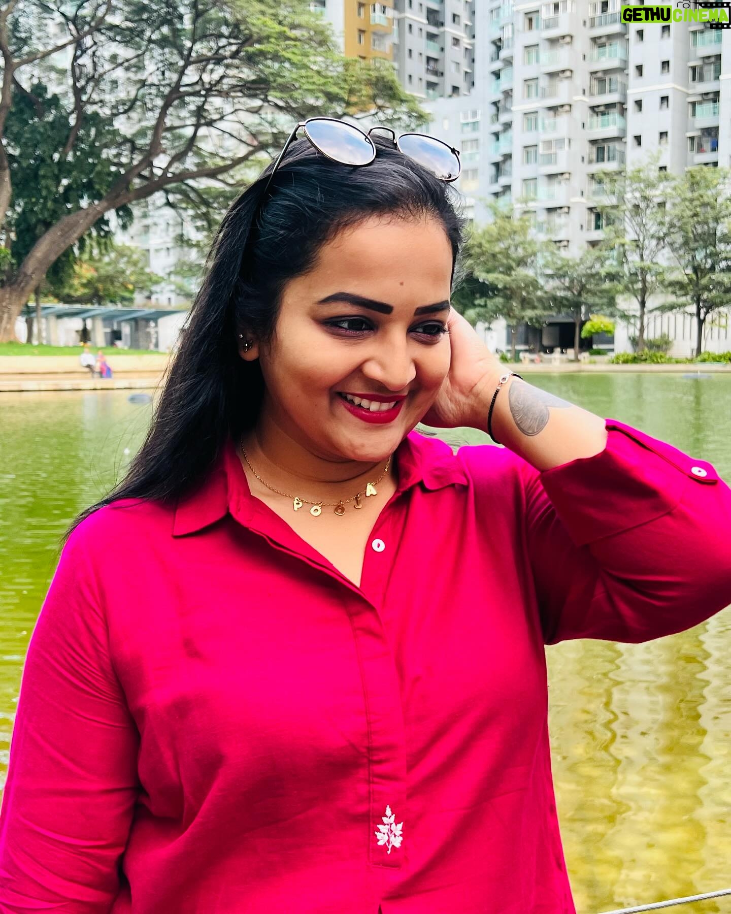 Pooja Murthy - 2.3K Likes - True elegance for me is the manifestation of an independent mindšElegance isn't solely defined by what you wearāŗļøIt's how you actually carry yourself š„°
Beautiful customised name neck piece by @anscollection7 š
Pc: @chitra_dev_palani @chitra_palani_photography