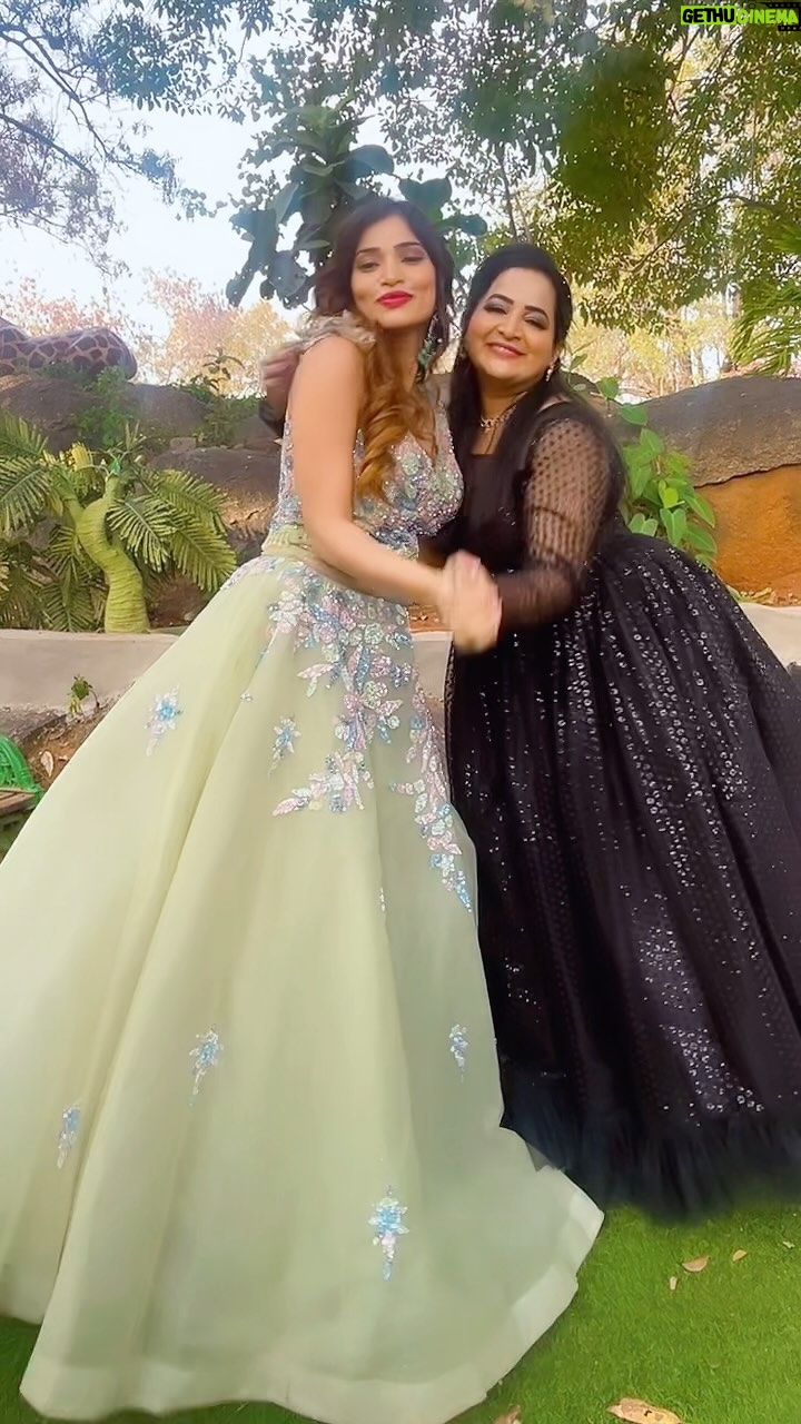 Pooja Murthy - 9.5K Likes - Bundle of Cuteness!ā¤ļø @pooja.murthy.official
Wearing @adika_fashion_cafe
Jewellery @aanvitrends
#biggboss7telugu #biggboss #subhashree #subbu #pooja #poojamurthy #explore #kritisanon #shahidkapoor #dancereels #teribaatonmeinaisauljhajiya