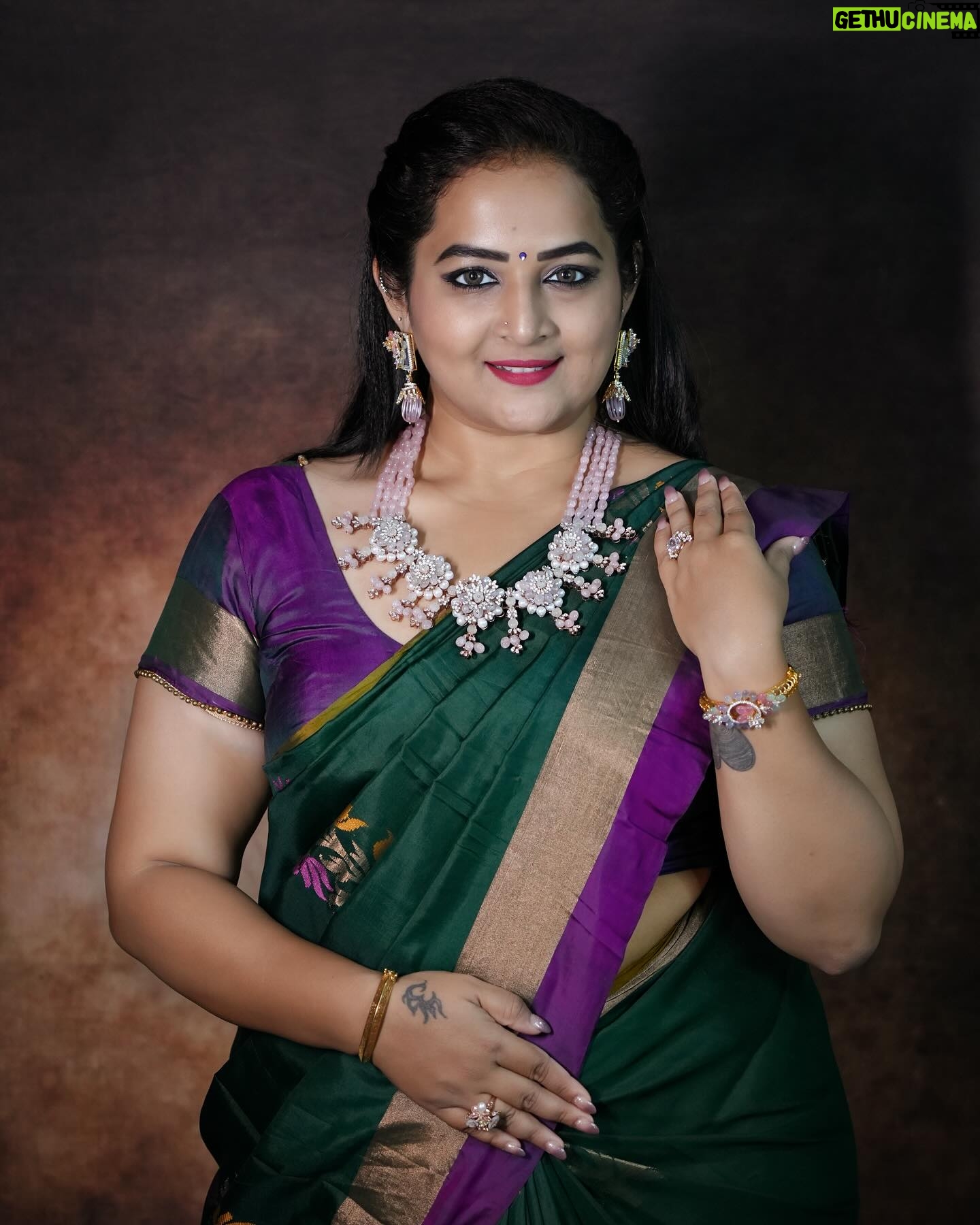 Pooja Murthy - 7.2K Likes - I bid farewell to 2023 with a heart full of emotions n memories, ready to step into 2024 into a new chapter with dreams aspirations and an open heart. Wishing nothing bt d best in dis New Year. āHappy New Year 2024ā
Jewellery: @emmadi_silver_jewellery_hyd
Pc: @chitra_palani_photography