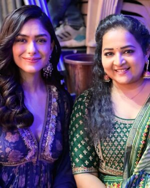 Pooja Murthy Instagram - Makara Sankranthi with dis cutie Sita @mrunalthakur❣️ #sitaramam #sankranthisambaralu2023 #cutie #love #mrunalthakur