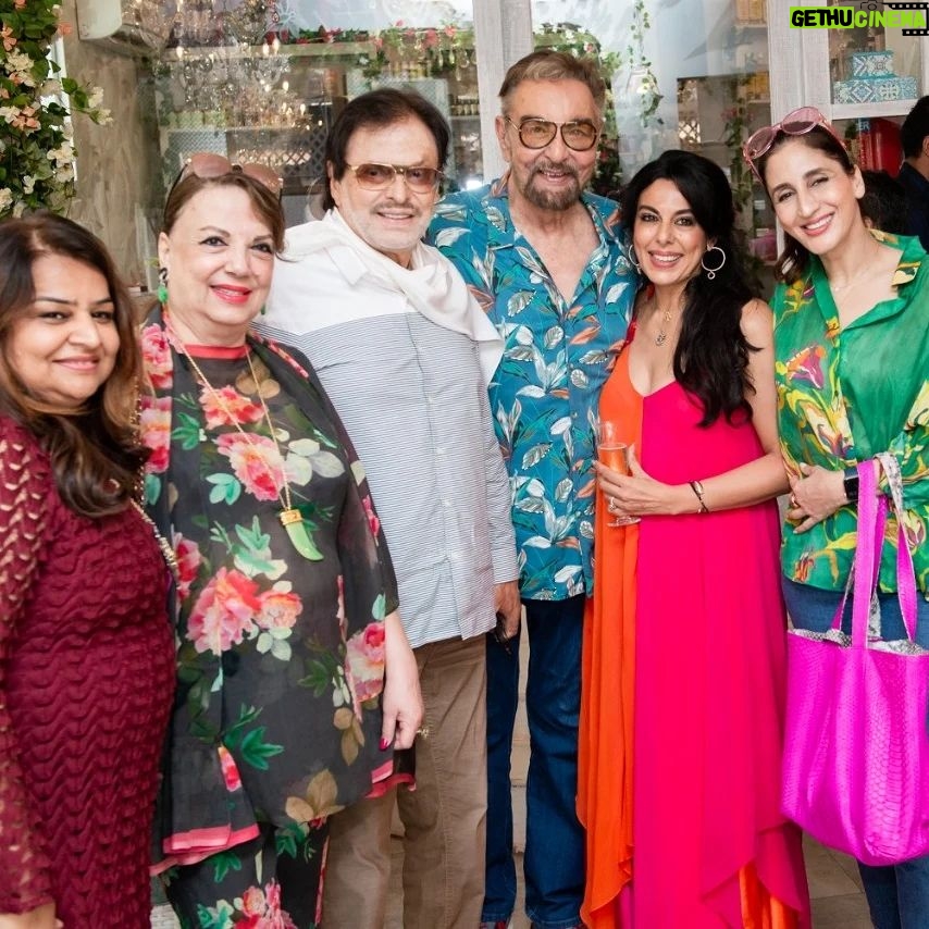 Pooja Bedi - 5.4K Likes - The LOVELLLY LAUNCH of MY HAPPY SOUL cafe in #GOA ❤️
Look forward to seeing all of u. At @happysoulcafe_goa in Anjuna, Goa when u visit goa next
Thank u @herbfern_photo for these SUPER PHOTOS that's have made the event EVEN more memorable