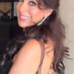 Pooja Bedi Instagram - When u are happy , you can spread happiness. You can only share what u have. Self love/ self care/ self respect are not selfish. You matter!!! @aafreenmakeupandhair thanks for the lovely make up.