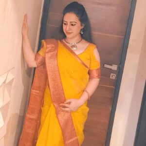 Pooja Joshi Arora Instagram - Thank you so much for this wonderful saari @rachna_handloom .guys these Chanderi saaries are handmade so pls do buy sharing contact detail 7400661032