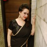 Pooja Joshi Arora Instagram - Happy diwali may this diwali brings prosperity , happiness and peace in your Life.