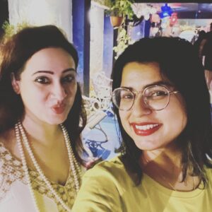Pooja Joshi Arora Instagram - Thanku Sona @daminijoshi__ for lovely evening at @candiescafe